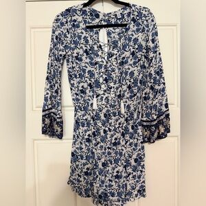American Eagle Outfitters Blue and White Floral Romper